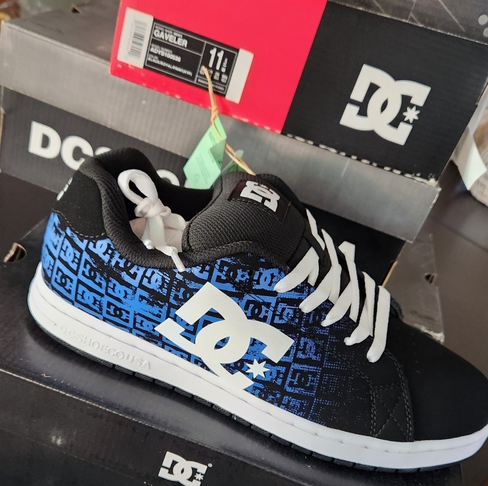 DC-Serial Graffik Trainers. Skate shoes. New in the box. - Picture 2 of 5